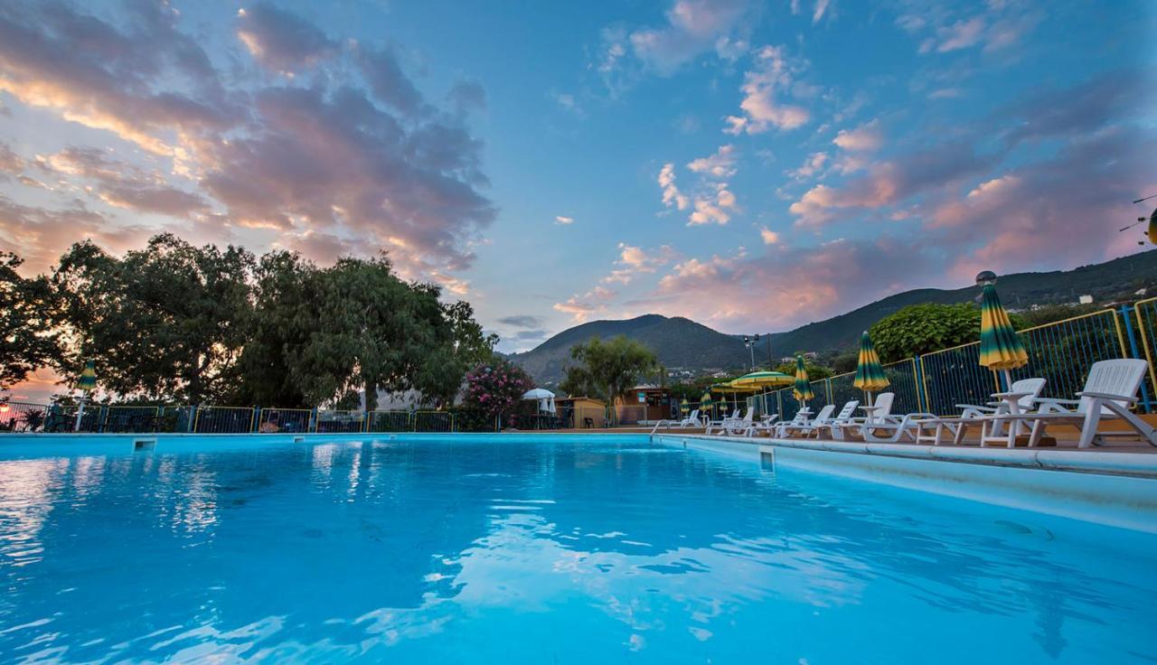 Villaggio Acquamarina Caprioli Esterno foto